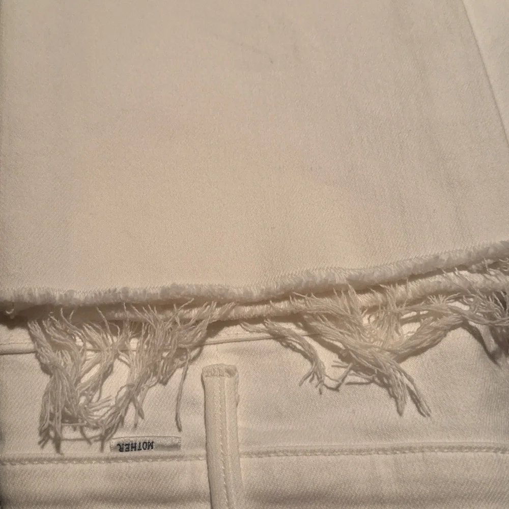 MOTHER The Hustler Ankle Fray White Jeans - Picture 6 of 10